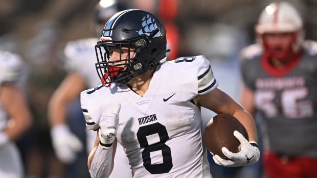 Hudson football vs Wadsworth 0916 Jeff Harwell23